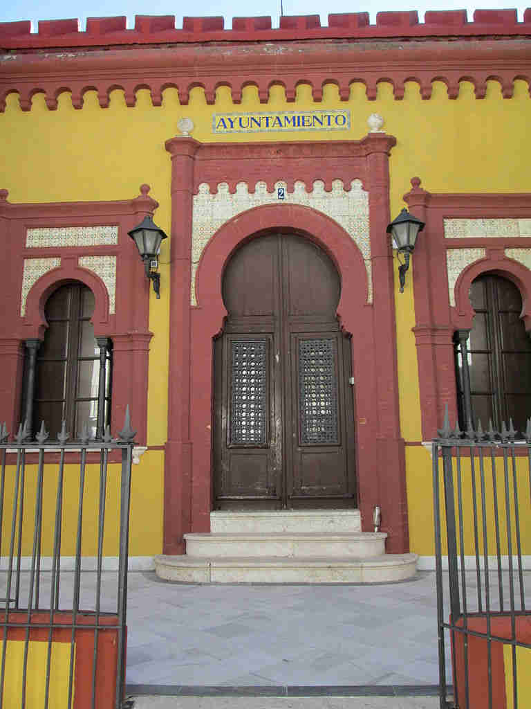 Entrada al Ayuntamiento de Carratraca