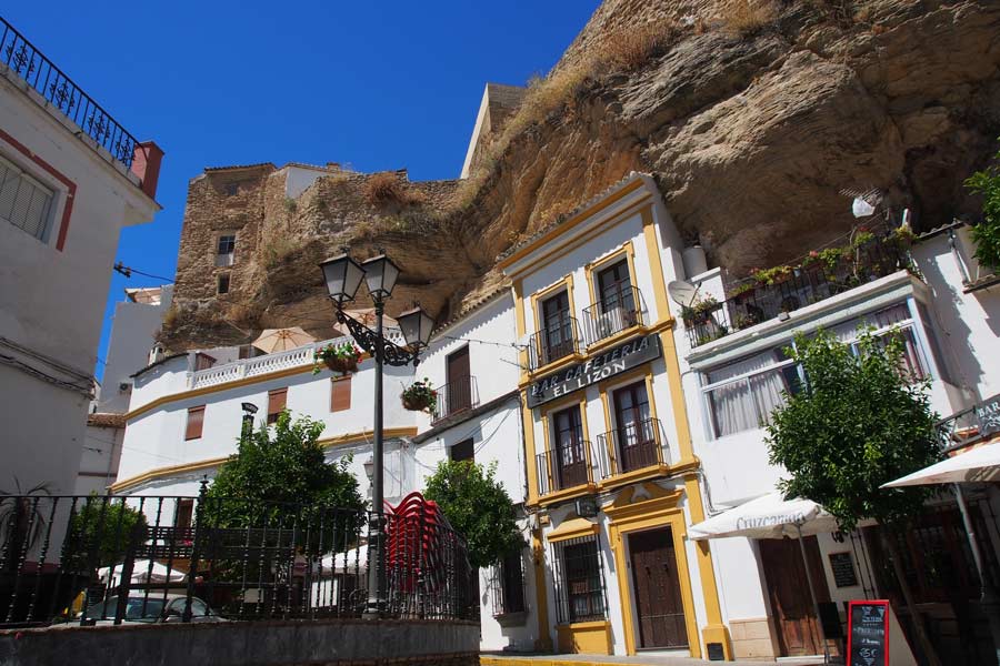 Plaza de Andalucía, Setenil de las Bodegas