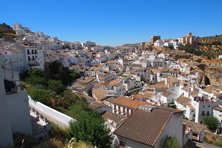 Aparcar en Setenil de las Bodegas